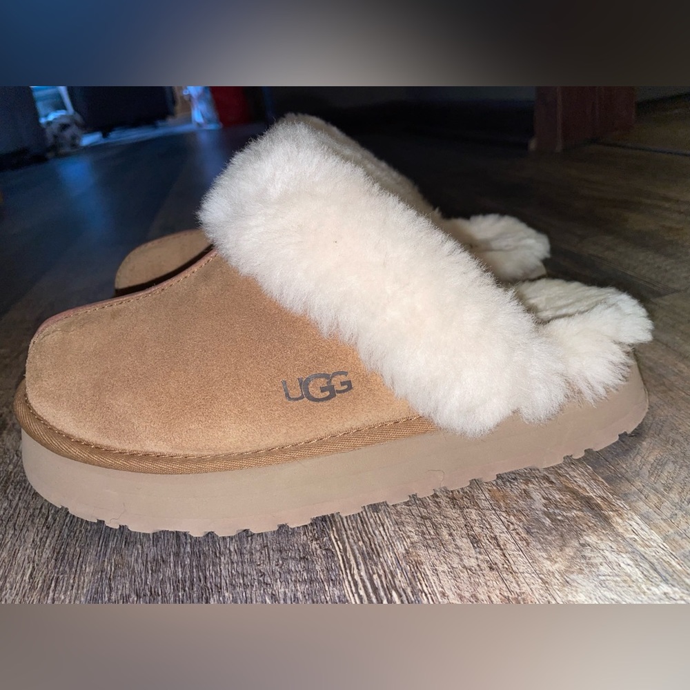 Ugg Platform Disquette slipper